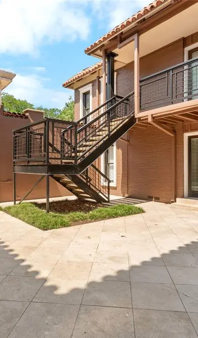 5928 Sandhurst Lane # 127, Dallas TX 75206 - Photo 4