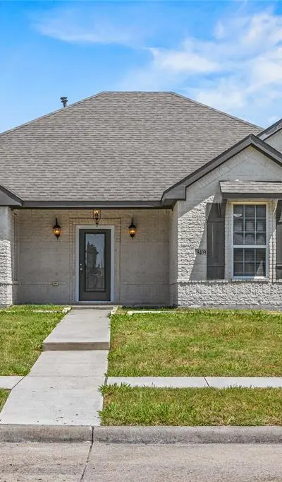 8409 Willowbrook Drive, Rowlett TX 75088