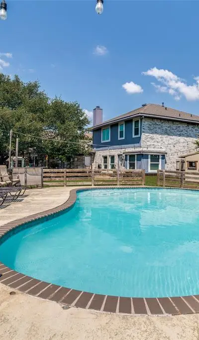 8321 Bristol Court, Rowlett TX 75089