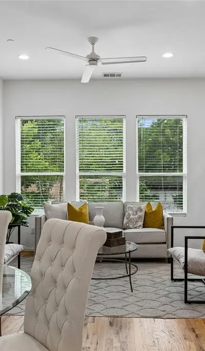 5647 Live Oak Street # 102, Dallas TX 75206