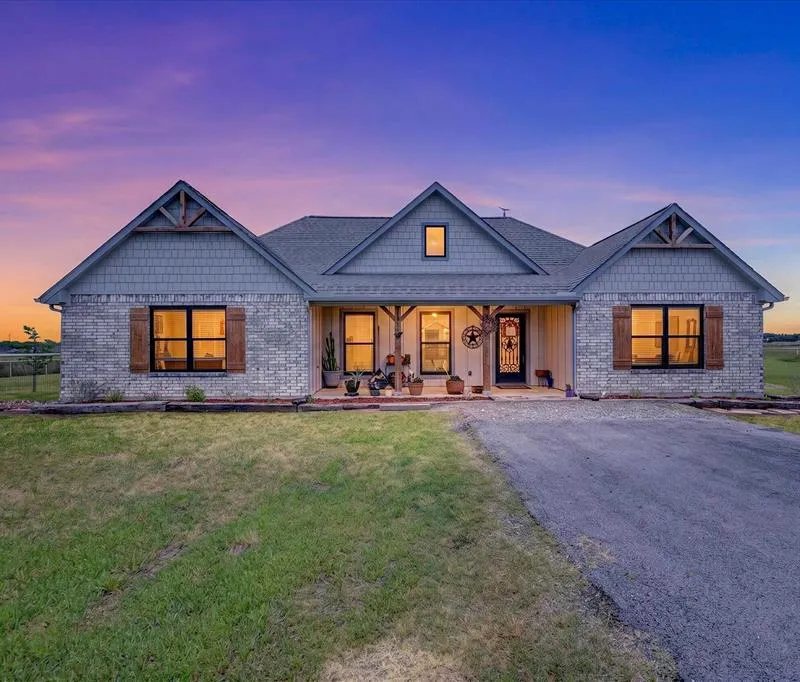 7145 Donald Road, Krum TX 76249