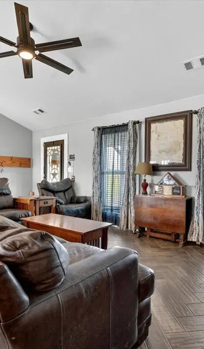 7145 Donald Road, Krum TX 76249 - Photo 4