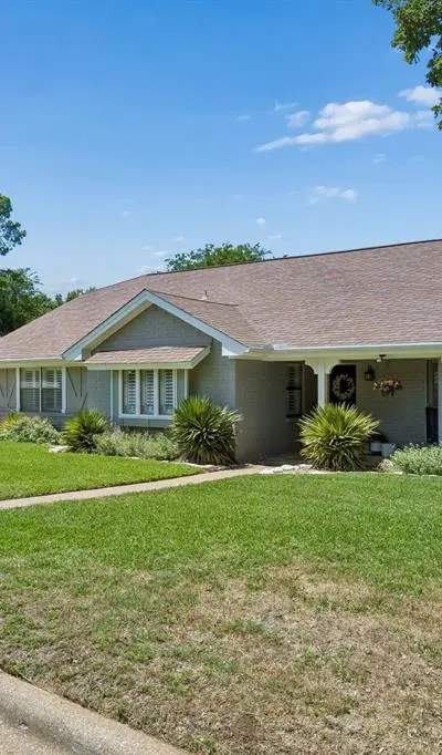 2605 Collard Road, Arlington TX 76017 - Photo 2