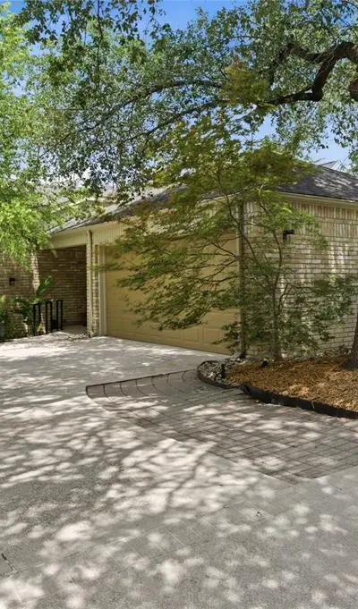 16132 Chalfont Circle, Dallas TX 75248