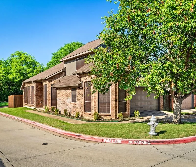 381 Arbor Lane, Euless TX 76039