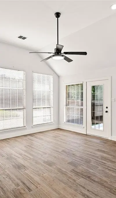 381 Arbor Lane, Euless TX 76039 - Photo 5