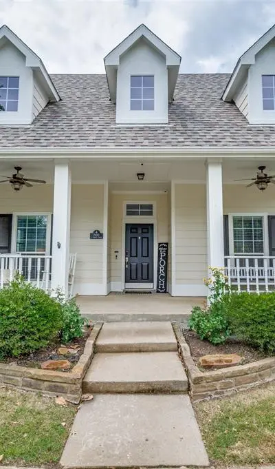 1900 Saint Simons Street, Savannah TX 76227