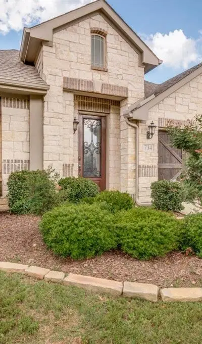 734 Larkspur Lane, Midlothian TX 76065