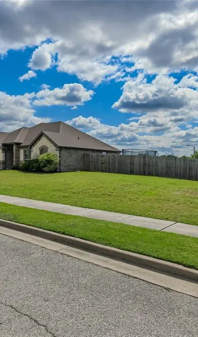 6512 Ashland Drive, Greenville TX 75402 - Photo 4