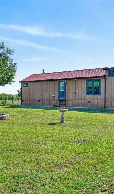 2401 Lamkin Road, Mineral Wells TX 76067 - Photo 2