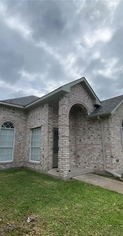 2800 Helen Lane, Mesquite TX 75181 - Photo 2