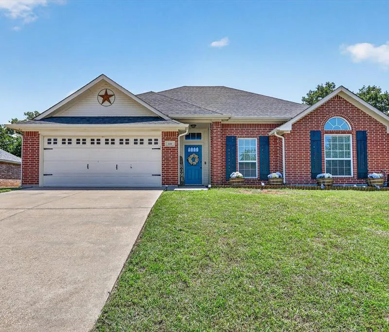 309 Catherine Street, Joshua TX 76058