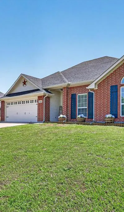 309 Catherine Street, Joshua TX 76058 - Photo 2