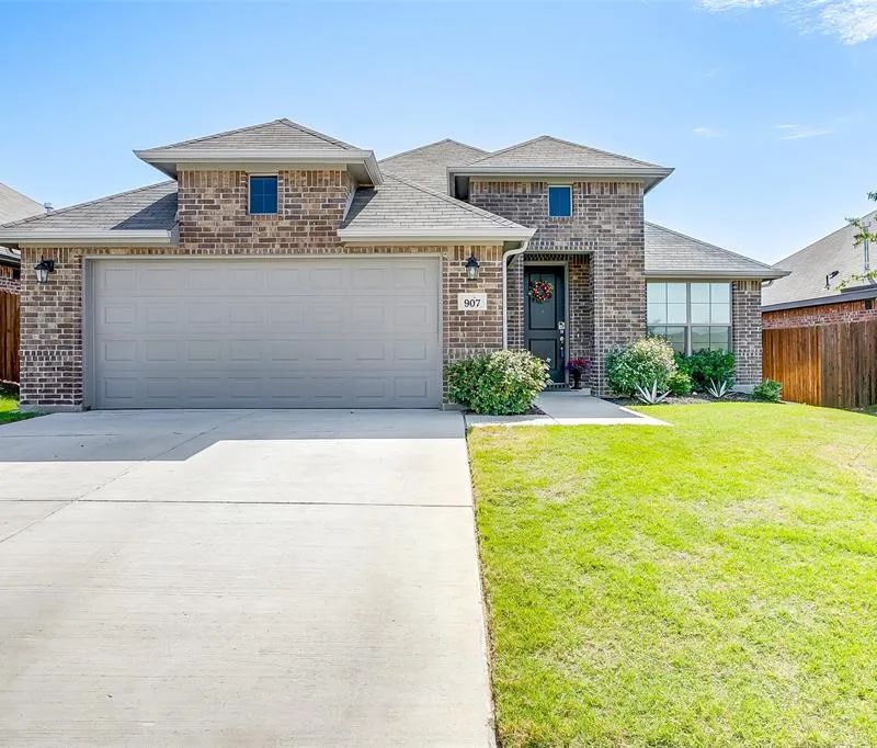 907 Beverly Drive, Cleburne TX 76033