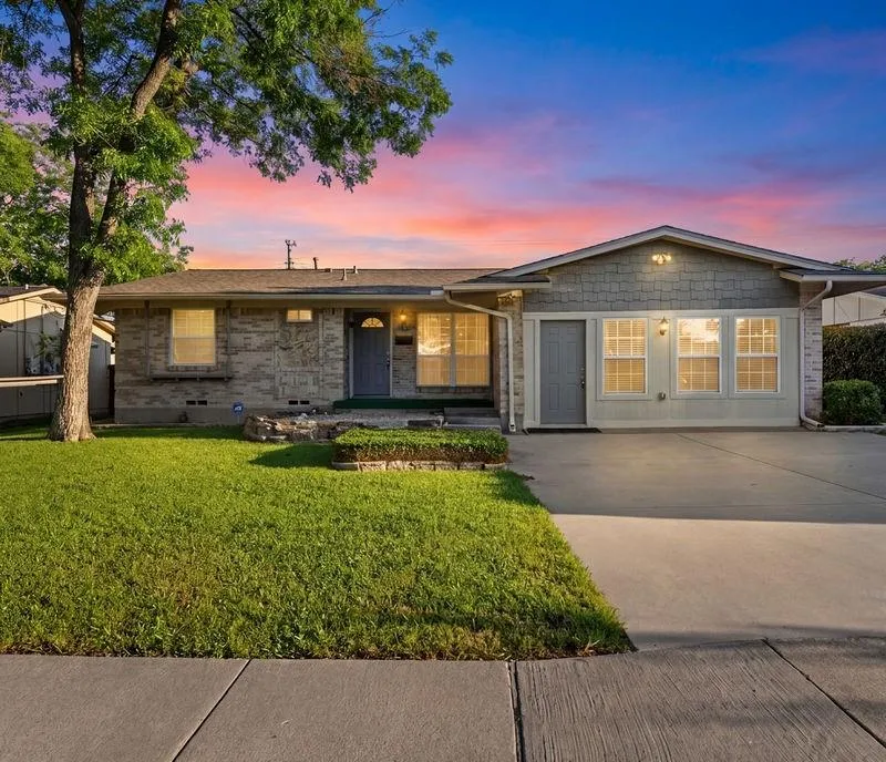 1830 Pleasant Run Road, Carrollton TX 75006