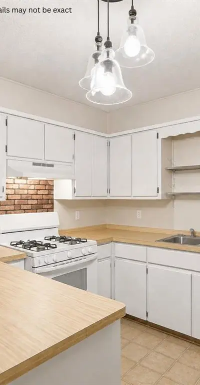 606 E Barton Street, Granbury TX 76048