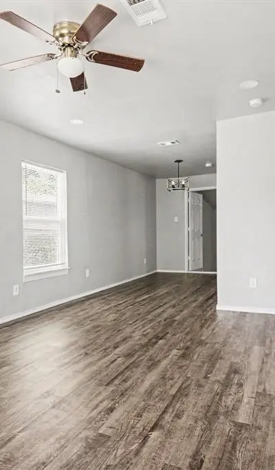 2475 Volga Avenue, Dallas TX 75216 - Photo 3