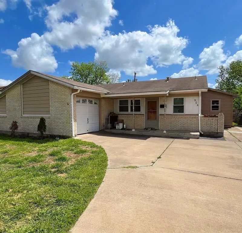 904 Miranda Drive, Mesquite TX 75149