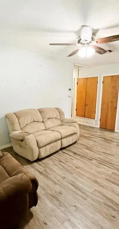 904 Miranda Drive, Mesquite TX 75149 - Photo 2