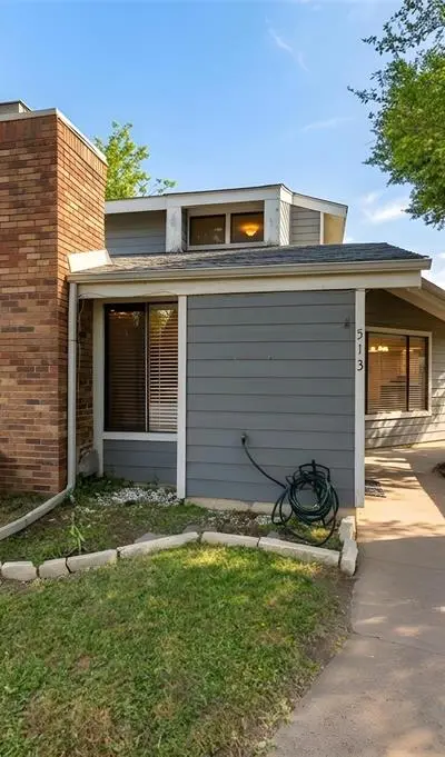 513 Hunters Glen Street, Lewisville TX 75067