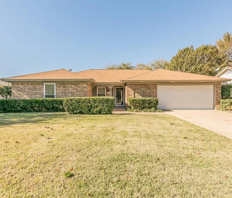 7417 Timberhill Drive, North Richland Hills TX 76182