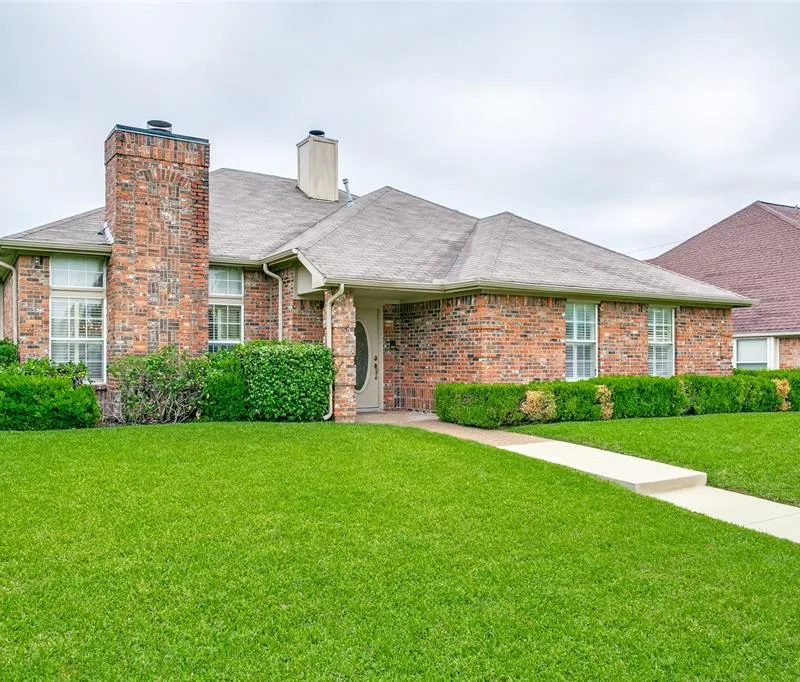 2045 Larkspur Drive, Carrollton TX 75010