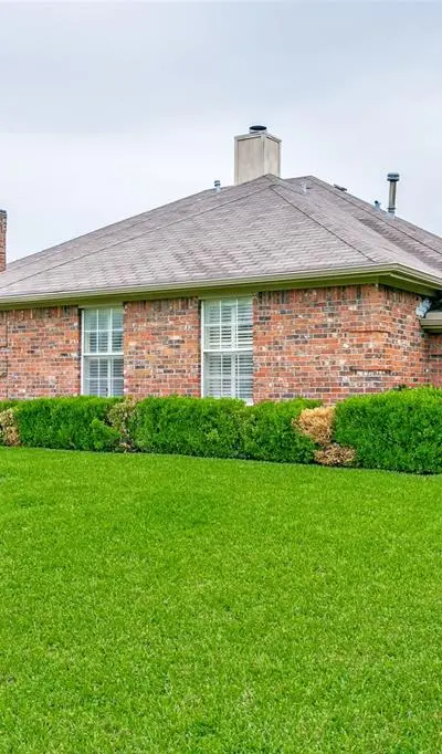 2045 Larkspur Drive, Carrollton TX 75010 - Photo 2