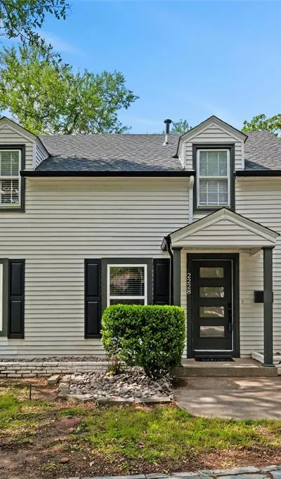 2228 Goldenrod Avenue, Fort Worth TX 76111 - Photo 3