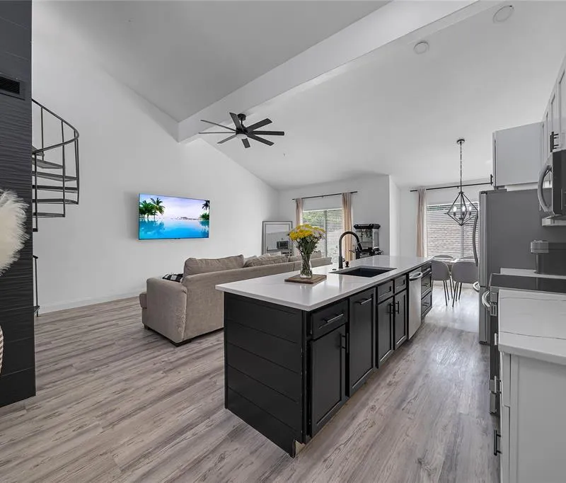6738 Eastridge Drive # 101, Dallas TX 75231