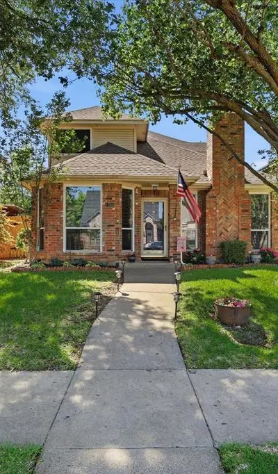 1740 Creekbend Drive, Lewisville TX 75067 - Photo 2