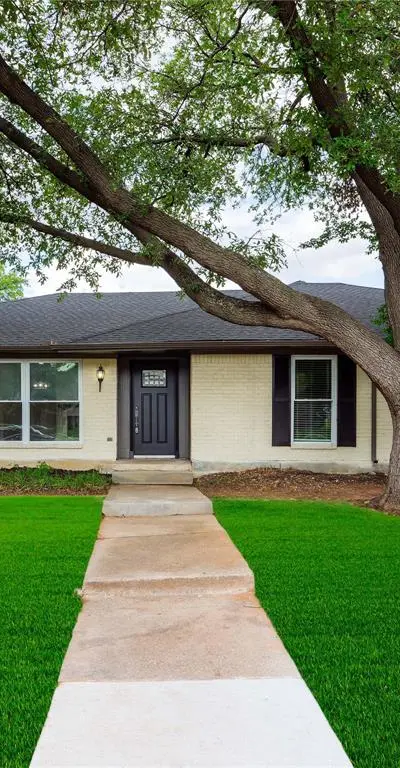 2310 Greenmeadow Drive, Carrollton TX 75006
