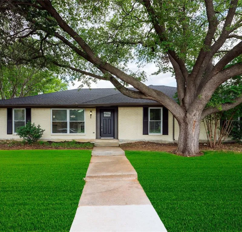 2310 Greenmeadow Drive, Carrollton TX 75006