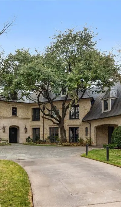 9525 Alva Court, Dallas TX 75220