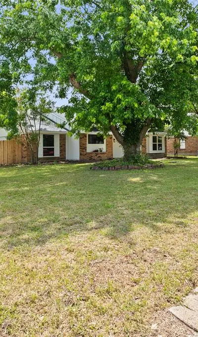 1518 Reisen Drive, Garland TX 75040 - Photo 2