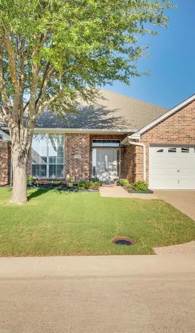1115 Cresthaven Drive # 13, Cedar Hill TX 75104 - Photo 2
