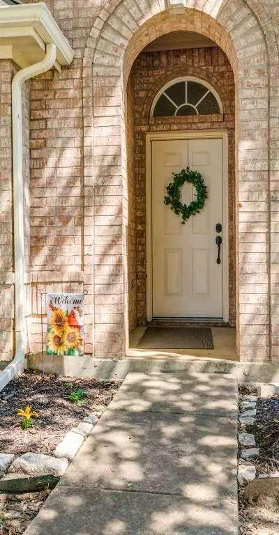 3673 Stockton Drive, Carrollton TX 75010 - Photo 2