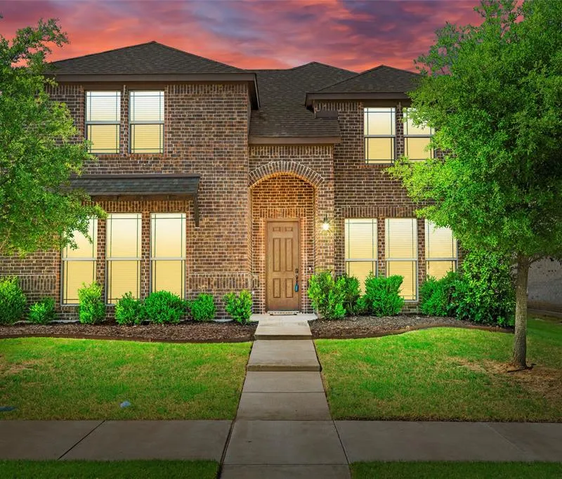 104 Laurel Oak Drive, Red Oak TX 75154