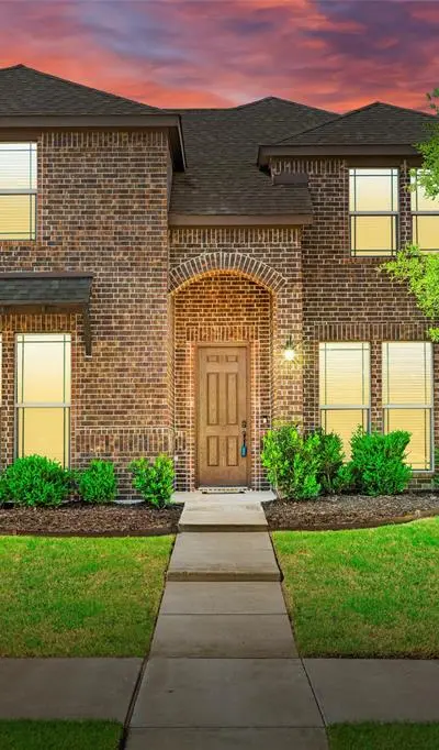 104 Laurel Oak Drive, Red Oak TX 75154