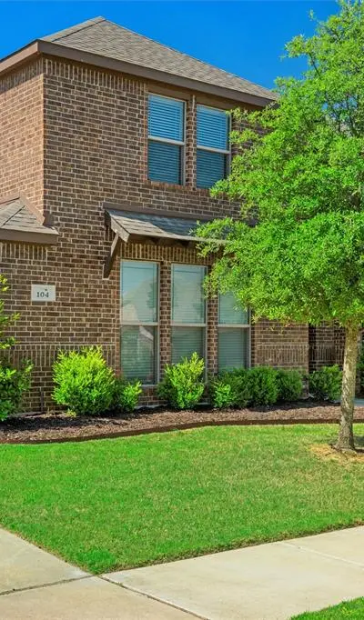 104 Laurel Oak Drive, Red Oak TX 75154 - Photo 2