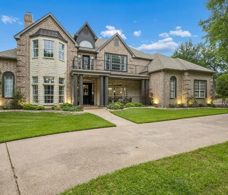 1323 Steeple Chase Lane, Aledo TX 76008