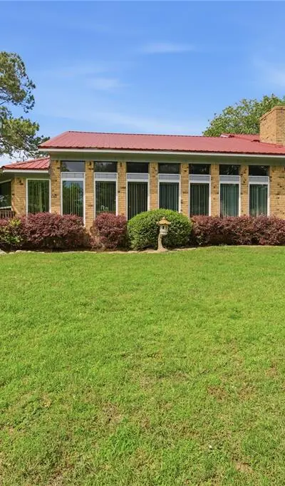 115 Imperial Drive, Mabank TX 75156