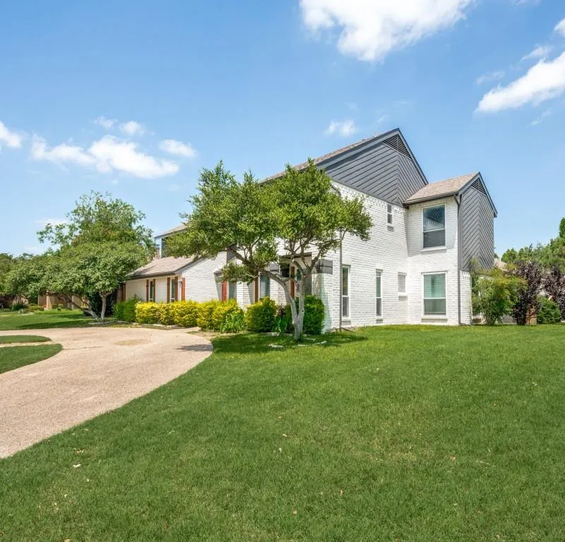 7711 Turnberry Lane, Dallas TX 75248