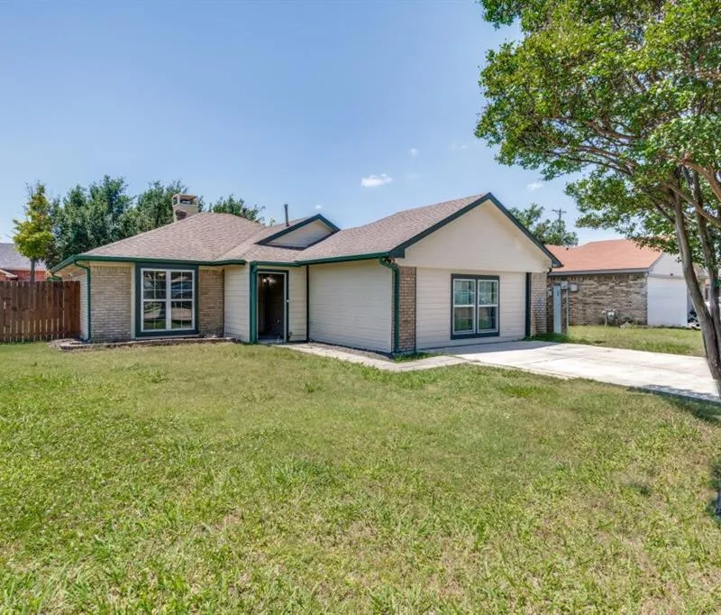 7410 Jessica Way, Rowlett TX 75089