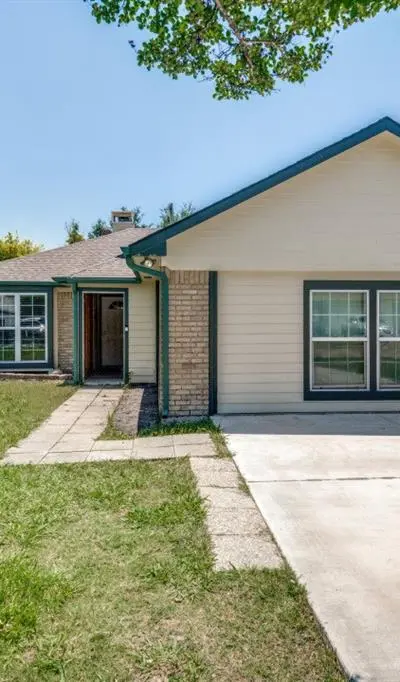 7410 Jessica Way, Rowlett TX 75089 - Photo 3