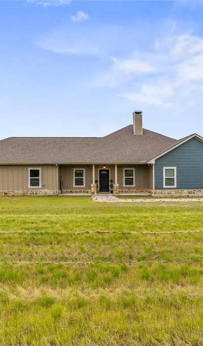 139 Kriston Lane, Springtown TX 76082