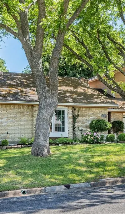 1814 Oak Creek Drive, Sherman TX 75092 - Photo 2