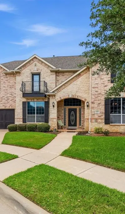 201 Fountainview Drive, Euless TX 76039