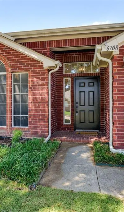 6708 Stockton Drive, Fort Worth TX 76132 - Photo 2