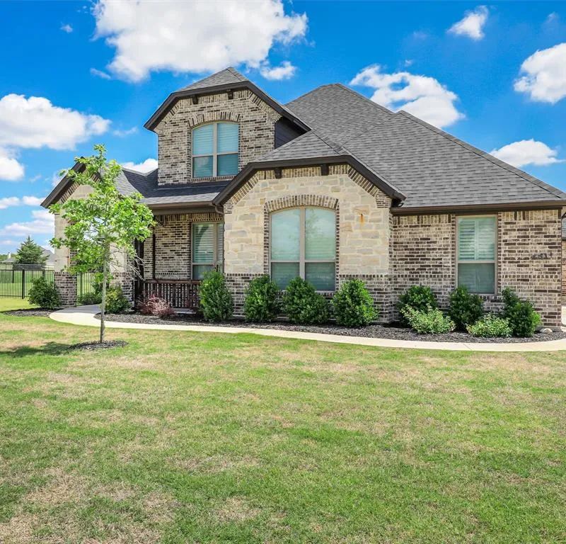 451 Tristin Lane, Waxahachie TX 75167