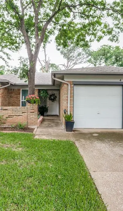 4202 Blossom Trail, Arlington TX 76016 - Photo 3